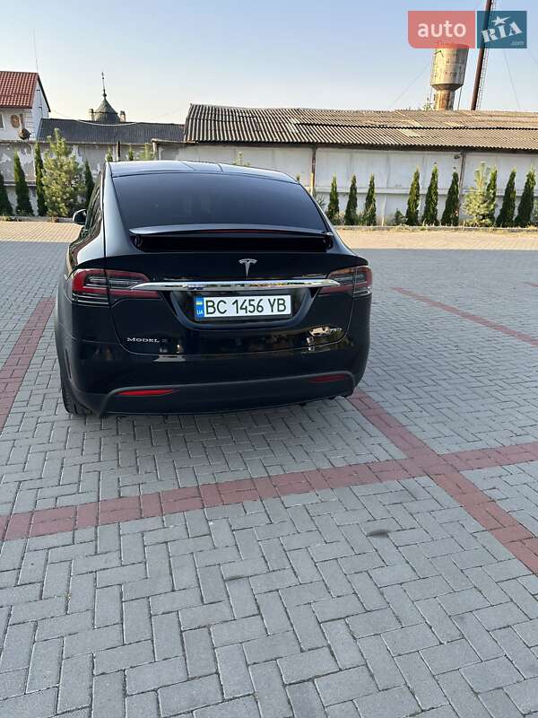 Внедорожник / Кроссовер Tesla Model X 2017 в Золочеве фото 14 Внедорожник / Кроссовер Tesla Model X 2017 в Золочеве