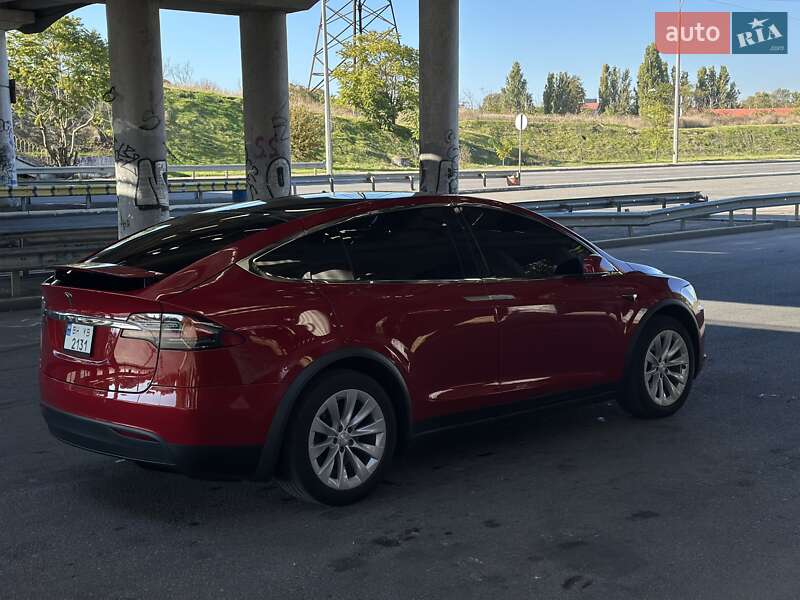 Внедорожник / Кроссовер Tesla Model X 2018 в Одессе фото 4 Внедорожник / Кроссовер Tesla Model X 2018 в Одессе