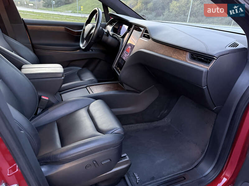 Внедорожник / Кроссовер Tesla Model X 2020 в Тернополе