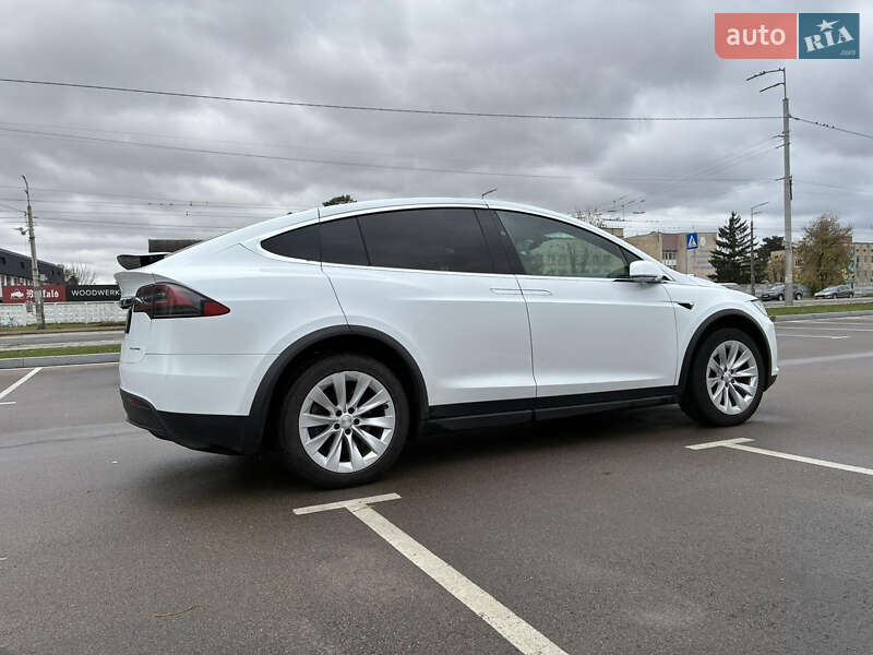 Позашляховик / Кросовер Tesla Model X 2020 в Києві фото 6 Позашляховик / Кросовер Tesla Model X 2020 в Києві