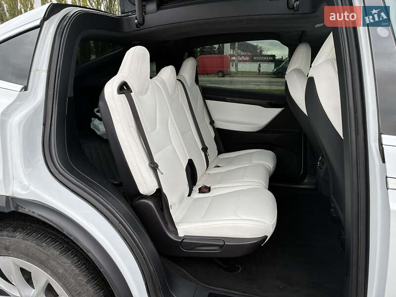 Позашляховик / Кросовер Tesla Model X 2020 в Києві фото 25 Позашляховик / Кросовер Tesla Model X 2020 в Києві