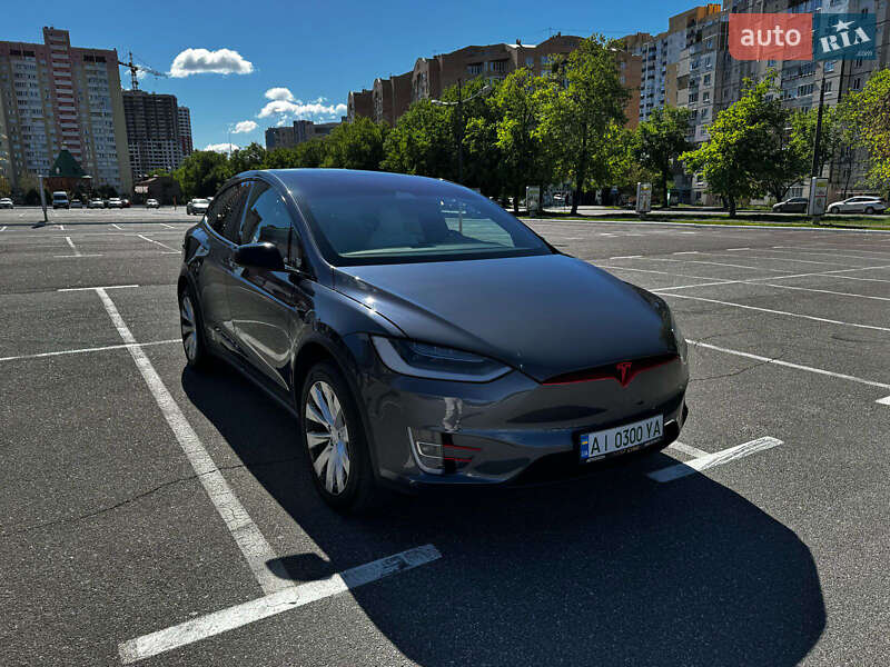 Позашляховик / Кросовер Tesla Model X 2019 в Києві фото 10 Позашляховик / Кросовер Tesla Model X 2019 в Києві