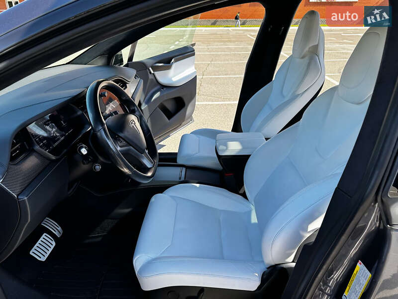 Позашляховик / Кросовер Tesla Model X 2019 в Києві фото 30 Позашляховик / Кросовер Tesla Model X 2019 в Києві
