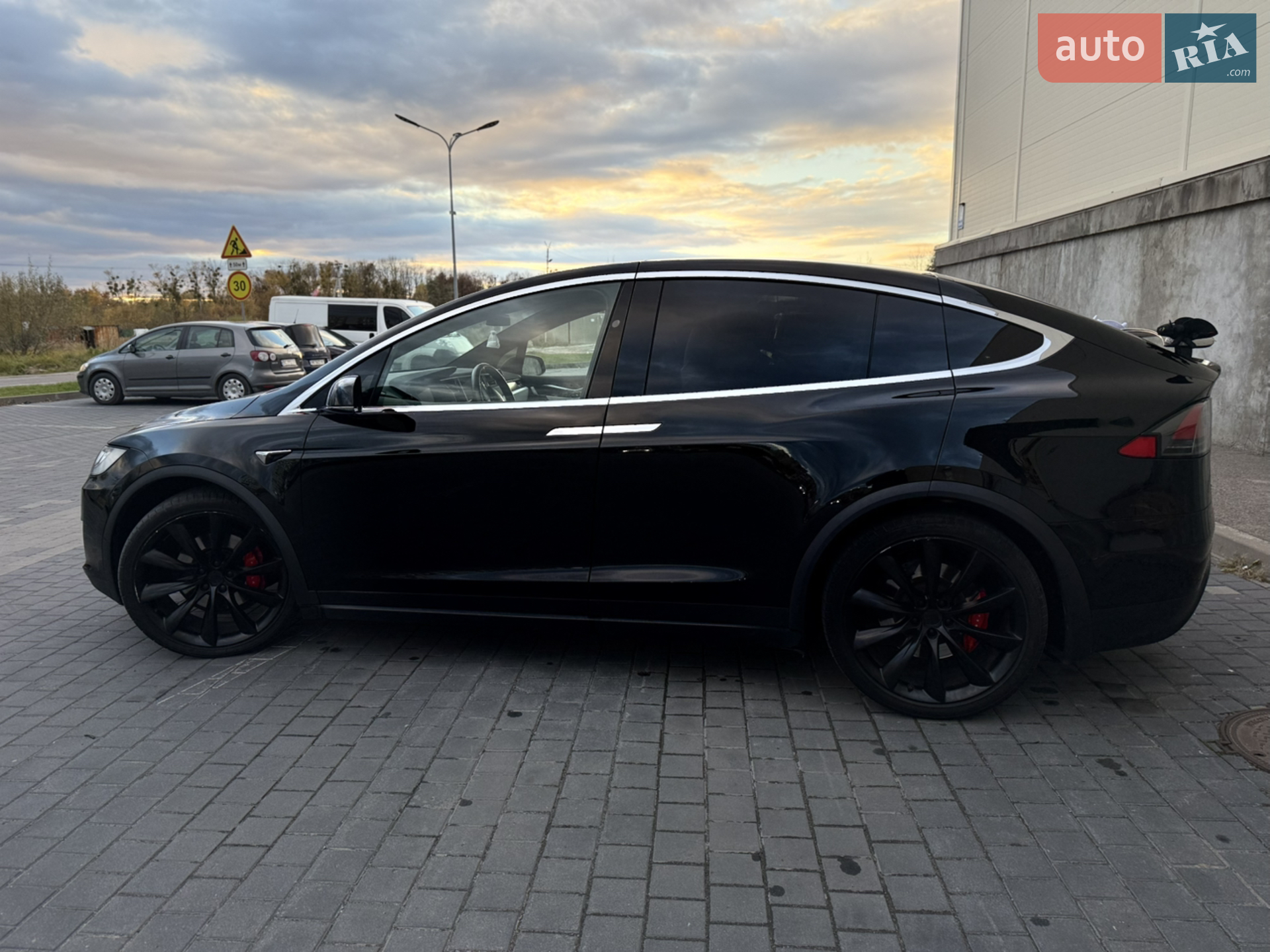 2017 Tesla Model X - мініатюра 15