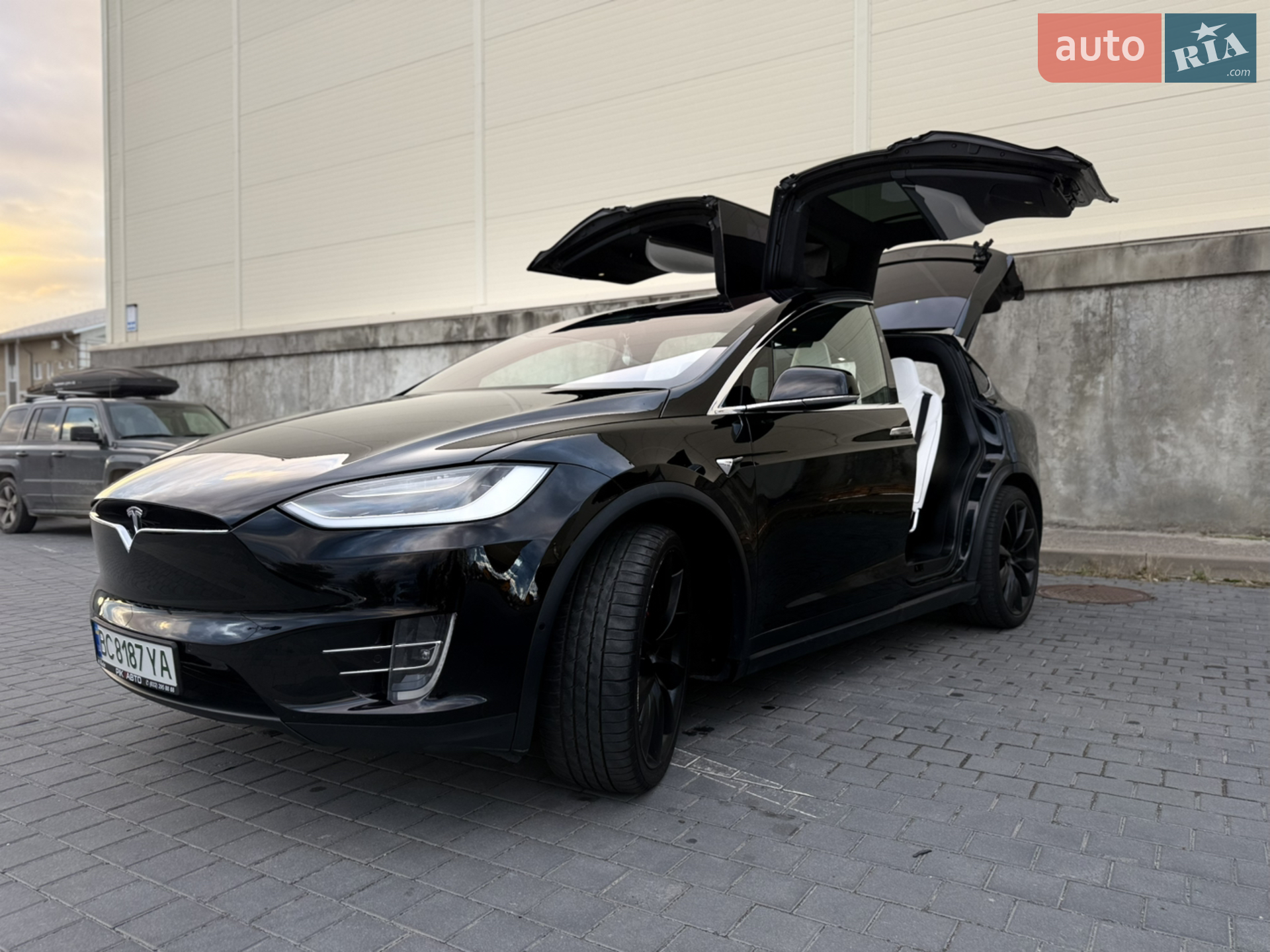 2017 Tesla Model X - мініатюра 26