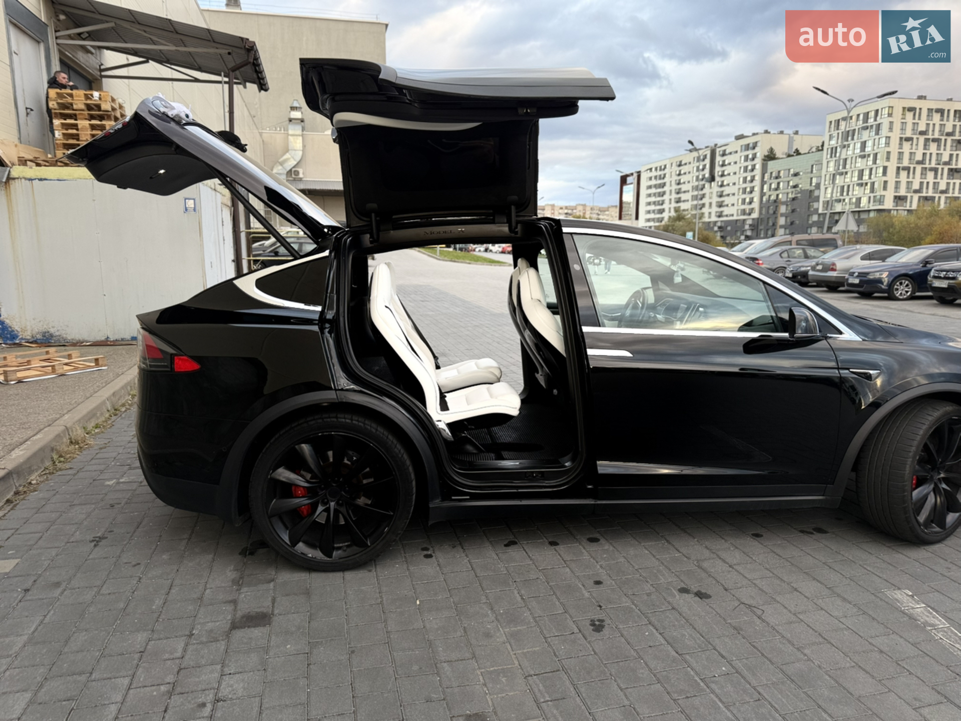 2017 Tesla Model X - мініатюра 32