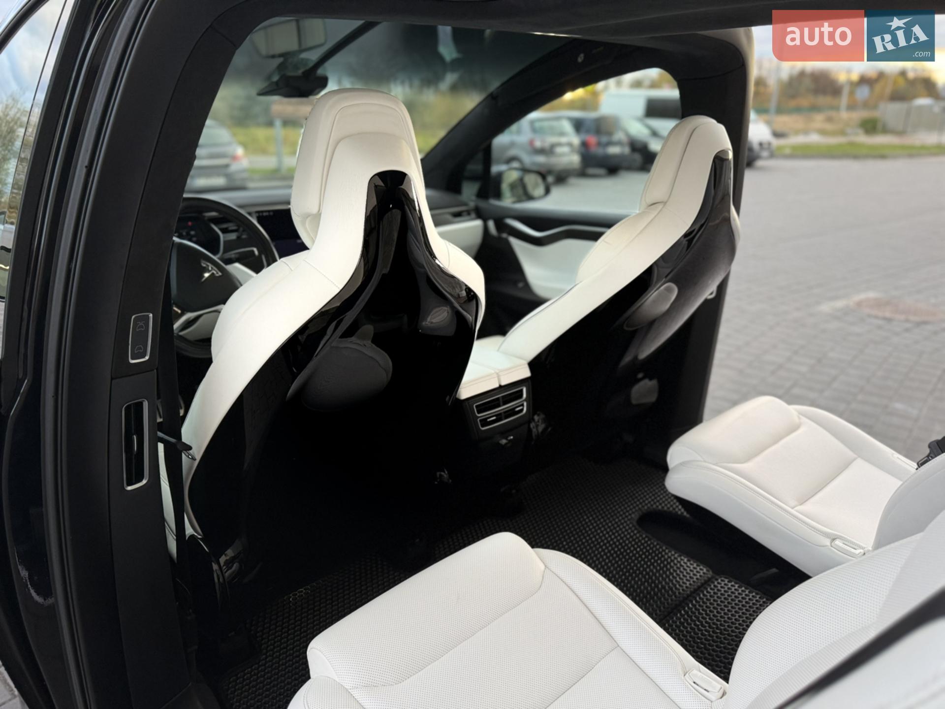 2017 Tesla Model X - мініатюра 36