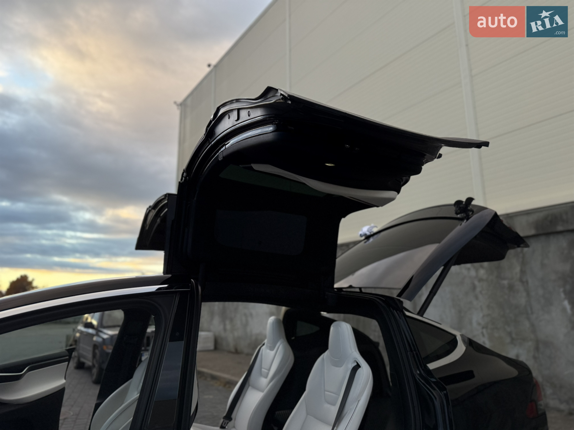 2017 Tesla Model X - мініатюра 61