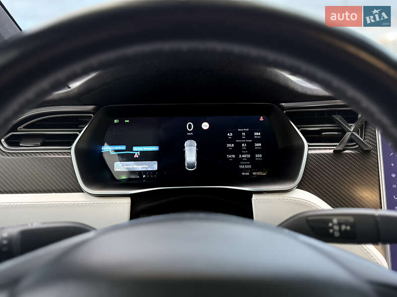 Позашляховик / Кросовер Tesla Model X 2017 в Львові