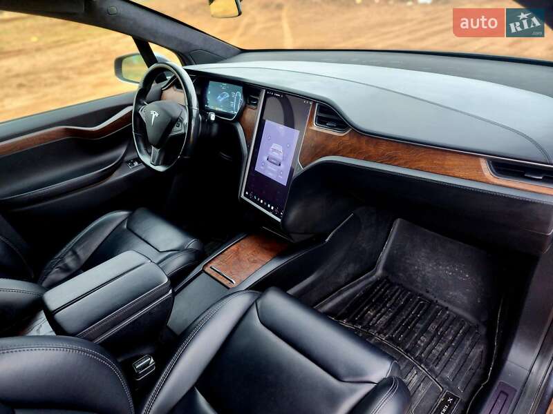Внедорожник / Кроссовер Tesla Model X 2018 в Одессе