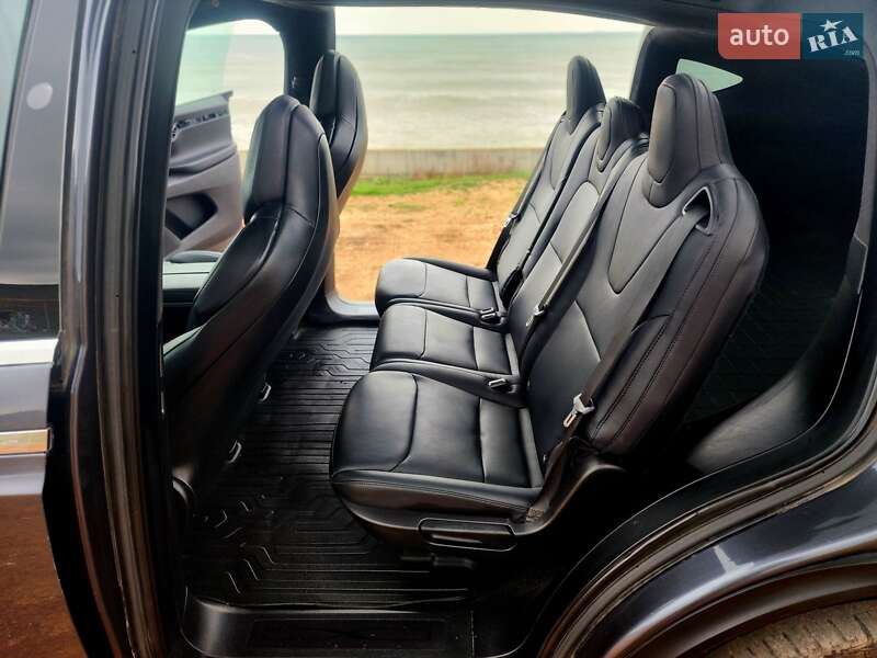 Внедорожник / Кроссовер Tesla Model X 2018 в Одессе