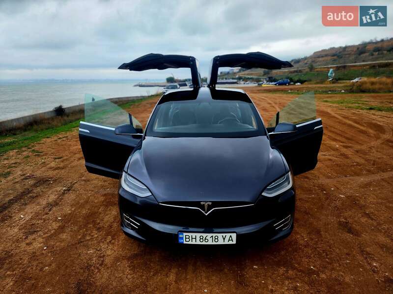 Внедорожник / Кроссовер Tesla Model X 2018 в Одессе