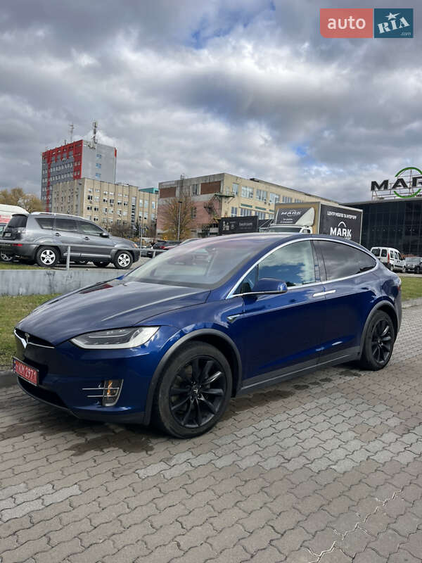 Позашляховик / Кросовер Tesla Model X 2016 в Львові фото 31 Позашляховик / Кросовер Tesla Model X 2016 в Львові