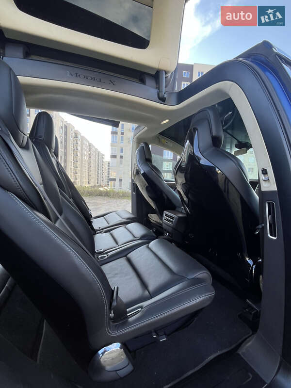 Позашляховик / Кросовер Tesla Model X 2016 в Львові фото 44 Позашляховик / Кросовер Tesla Model X 2016 в Львові