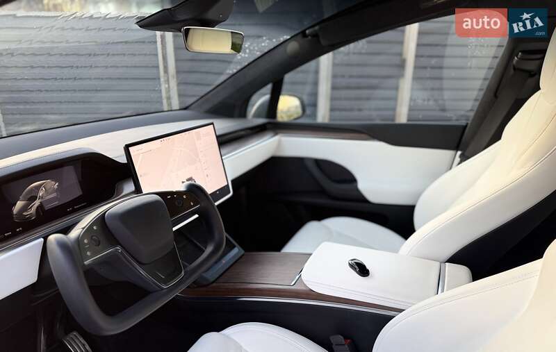 Позашляховик / Кросовер Tesla Model X 2022 в Чернівцях