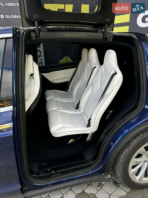 Внедорожник / Кроссовер Tesla Model X 2016 в Львове