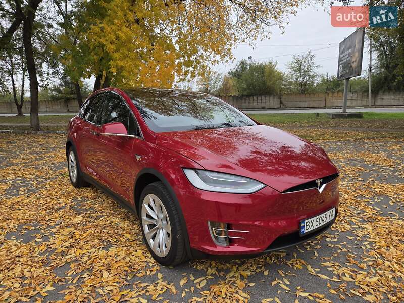 Позашляховик / Кросовер Tesla Model X 2019 в Дніпрі