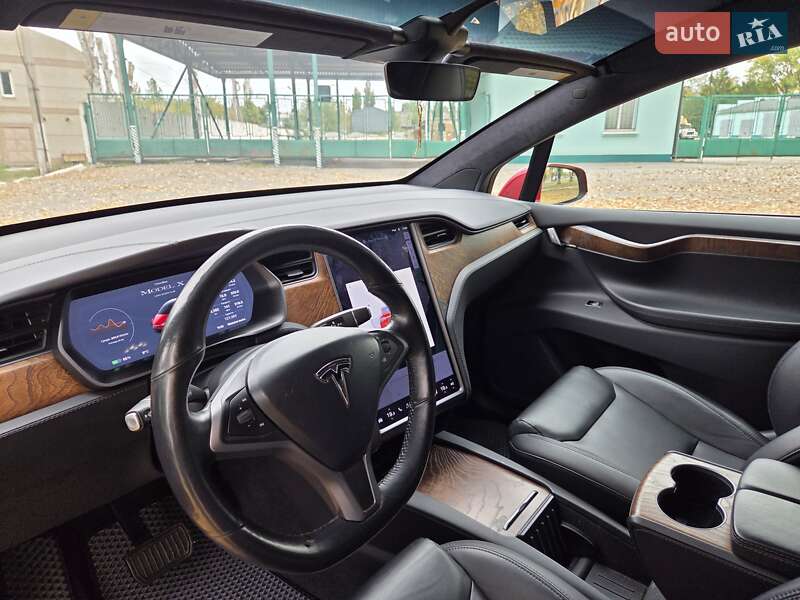 Позашляховик / Кросовер Tesla Model X 2019 в Дніпрі