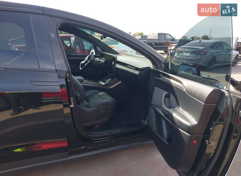 Позашляховик / Кросовер Tesla Model X 2021 в Львові