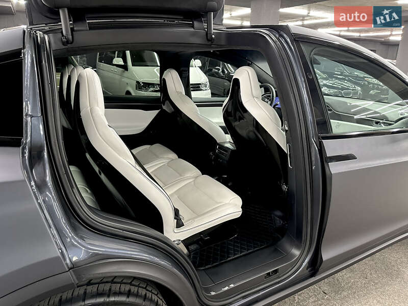 Позашляховик / Кросовер Tesla Model X 2016 в Харкові фото 21 Позашляховик / Кросовер Tesla Model X 2016 в Харкові