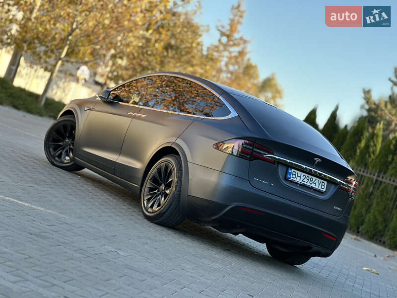 Внедорожник / Кроссовер Tesla Model X 2016 в Одессе фото 9 Внедорожник / Кроссовер Tesla Model X 2016 в Одессе