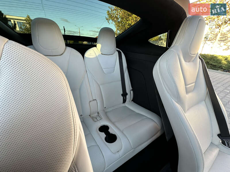 Внедорожник / Кроссовер Tesla Model X 2016 в Одессе фото 44 Внедорожник / Кроссовер Tesla Model X 2016 в Одессе