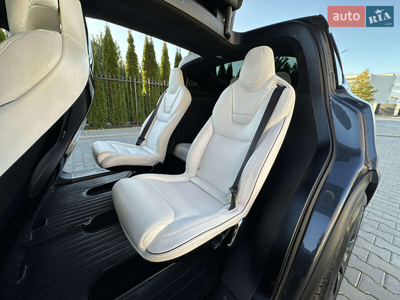 Внедорожник / Кроссовер Tesla Model X 2016 в Одессе фото 49 Внедорожник / Кроссовер Tesla Model X 2016 в Одессе