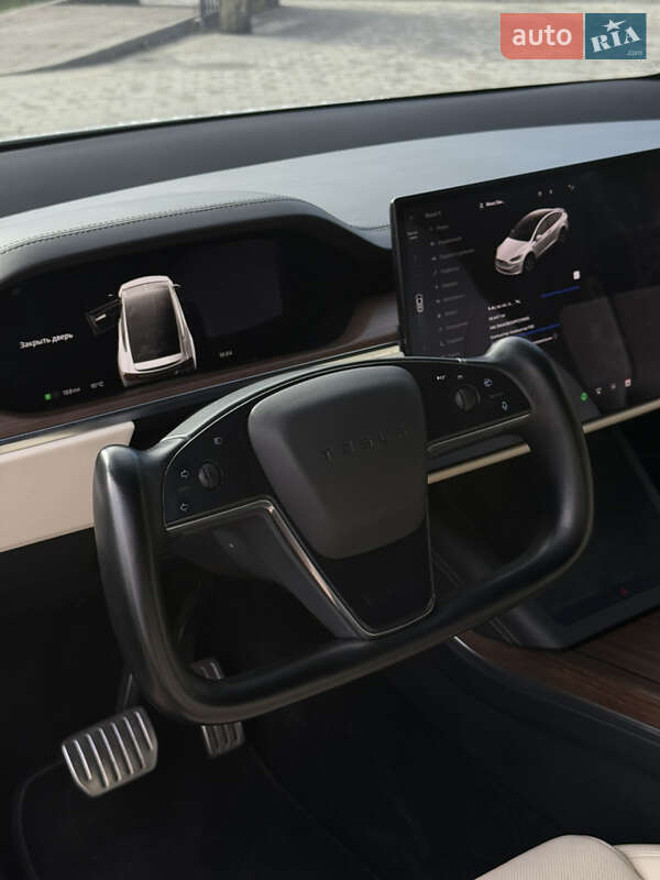 Позашляховик / Кросовер Tesla Model X 2022 в Новояворівську