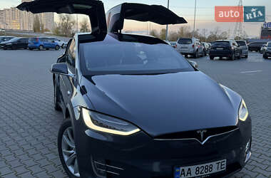 Позашляховик / Кросовер Tesla Model X 2017 в Києві