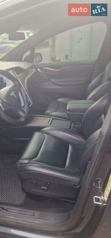 Позашляховик / Кросовер Tesla Model X 2019 в Львові фото 5 Позашляховик / Кросовер Tesla Model X 2019 в Львові