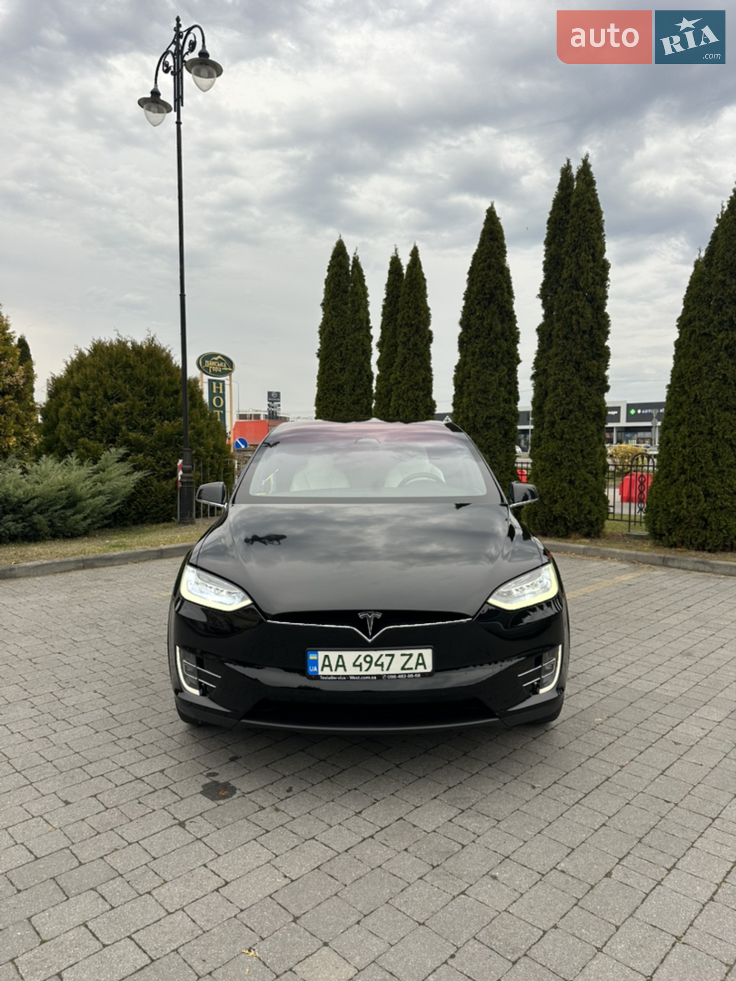 Tesla Model X 2019 VIN 5YJXCAE49KF186424 фото оголошення 6 з 22