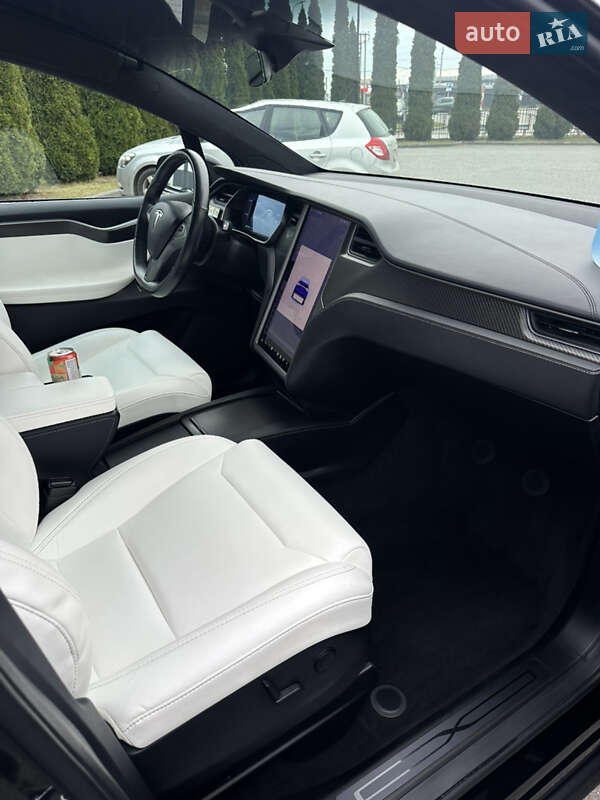 Внедорожник / Кроссовер Tesla Model X 2019 в Львове
