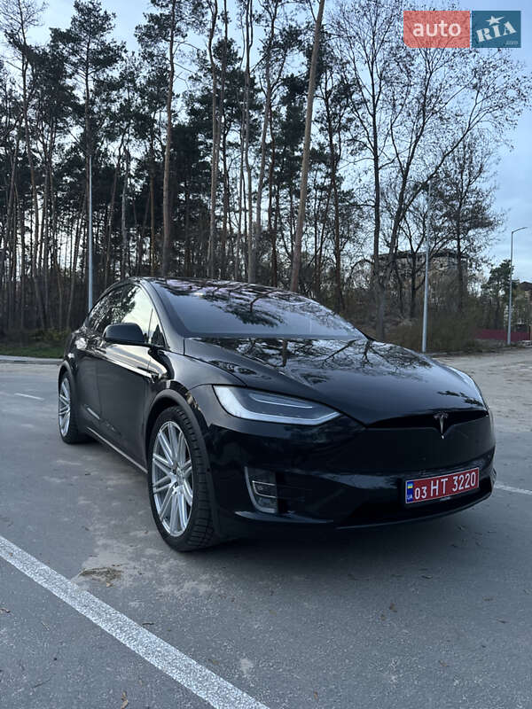 Позашляховик / Кросовер Tesla Model X 2017 в Житомирі фото 3 Позашляховик / Кросовер Tesla Model X 2017 в Житомирі