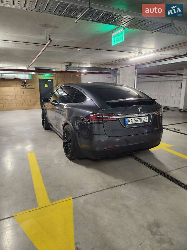Внедорожник / Кроссовер Tesla Model X 2020 в Киеве
