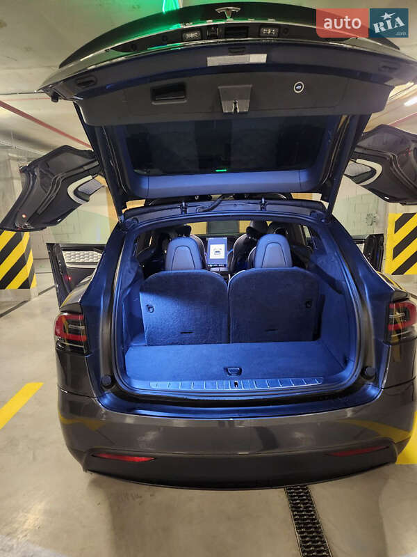 Внедорожник / Кроссовер Tesla Model X 2020 в Киеве