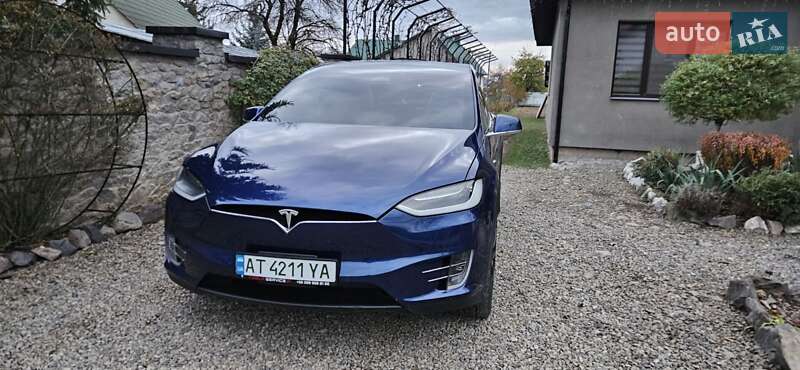 Внедорожник / Кроссовер Tesla Model X 2017 в Хусте