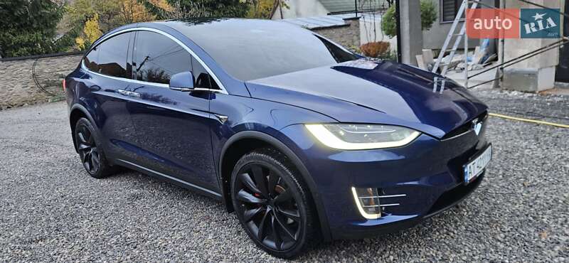 Внедорожник / Кроссовер Tesla Model X 2017 в Хусте