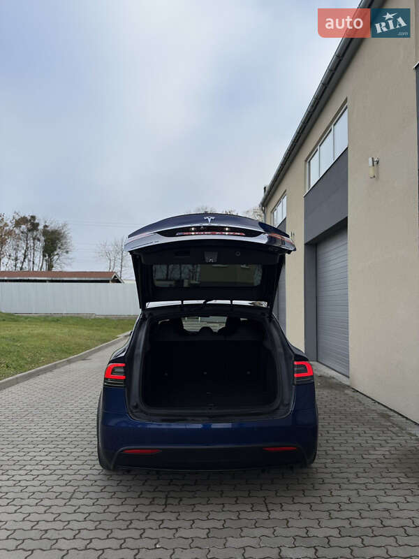 Внедорожник / Кроссовер Tesla Model X 2017 в Радехове фото 10 Внедорожник / Кроссовер Tesla Model X 2017 в Радехове