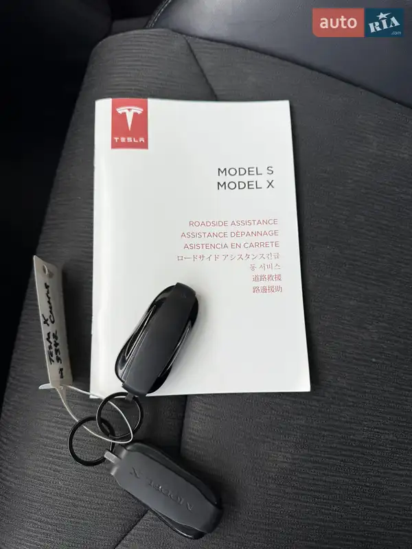 Внедорожник / Кроссовер Tesla Model X 2017 в Радехове документ 2 фото Внедорожник / Кроссовер Tesla Model X 2017 в Радехове документ