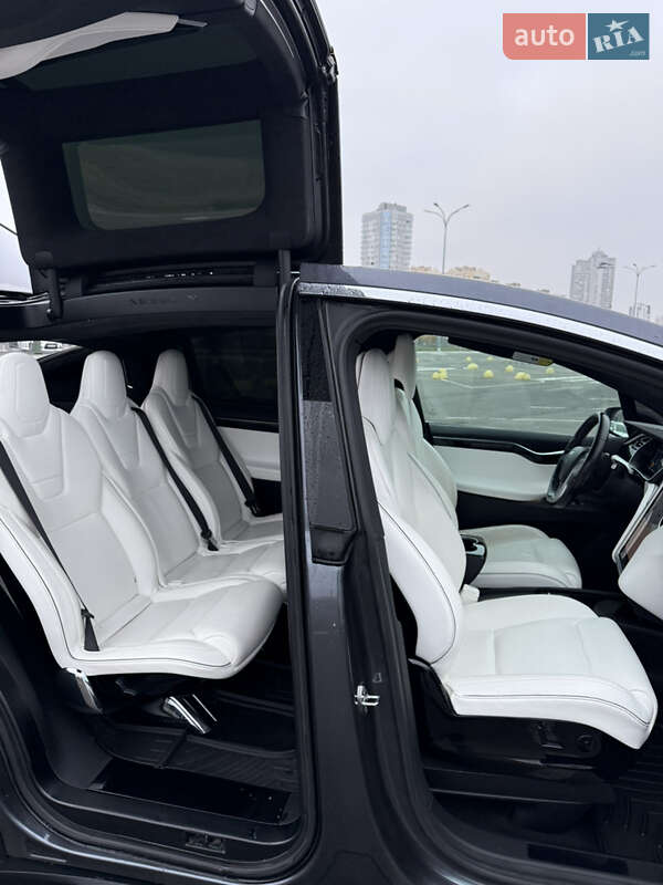 Внедорожник / Кроссовер Tesla Model X 2016 в Киеве фото 20 Внедорожник / Кроссовер Tesla Model X 2016 в Киеве