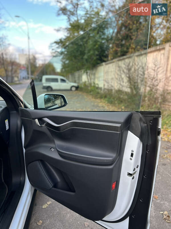 Внедорожник / Кроссовер Tesla Model X 2018 в Киеве