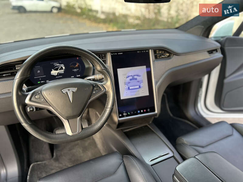 Внедорожник / Кроссовер Tesla Model X 2018 в Киеве