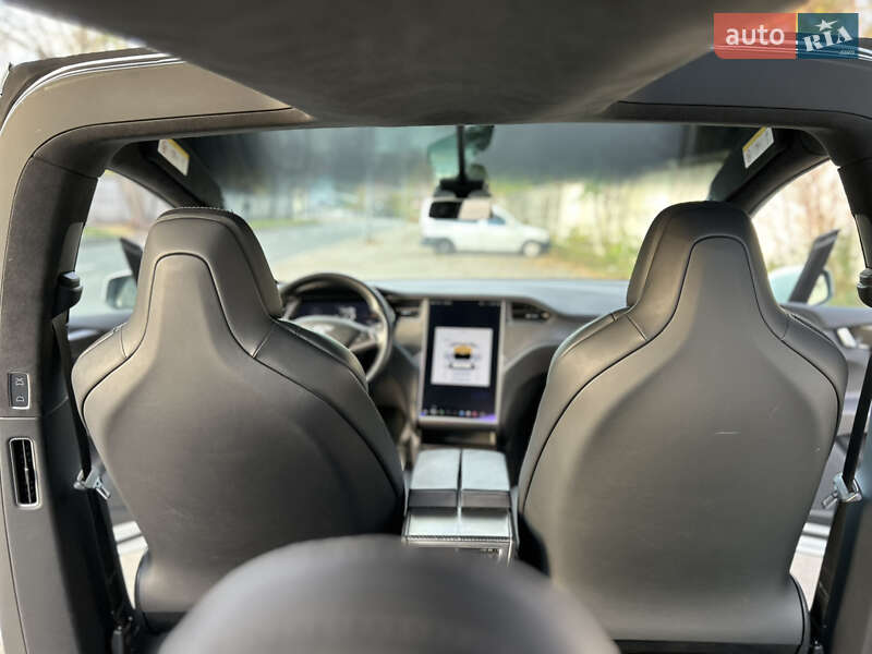 Внедорожник / Кроссовер Tesla Model X 2018 в Киеве