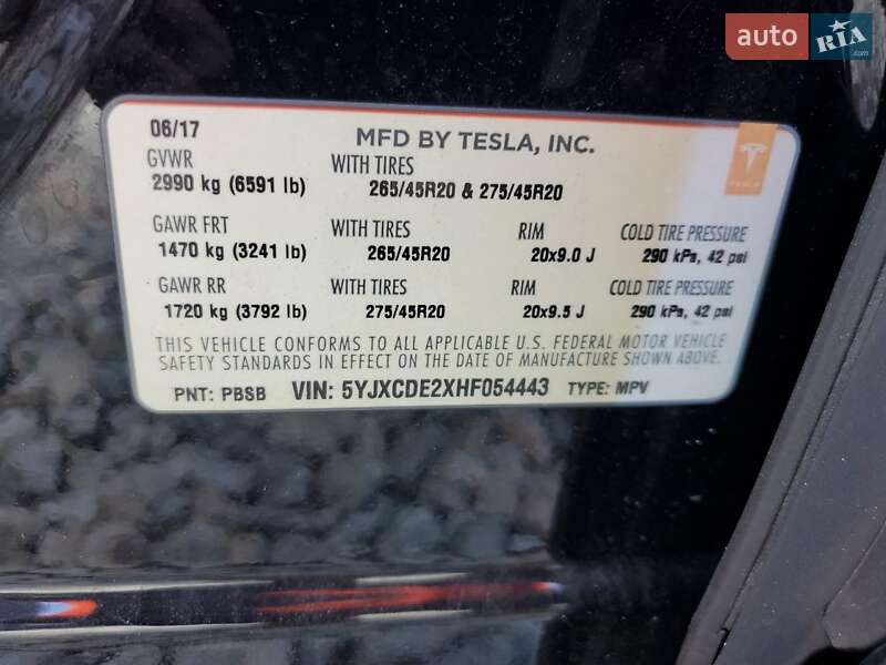 Позашляховик / Кросовер Tesla Model X 2017 в Івано-Франківську