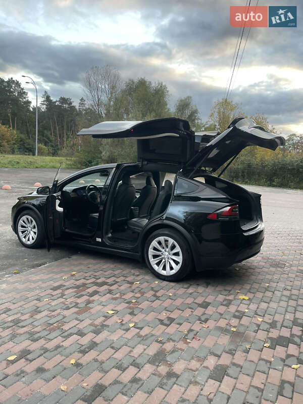 Позашляховик / Кросовер Tesla Model X 2020 в Києві