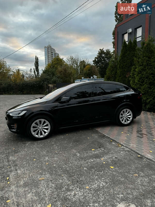 Позашляховик / Кросовер Tesla Model X 2020 в Києві