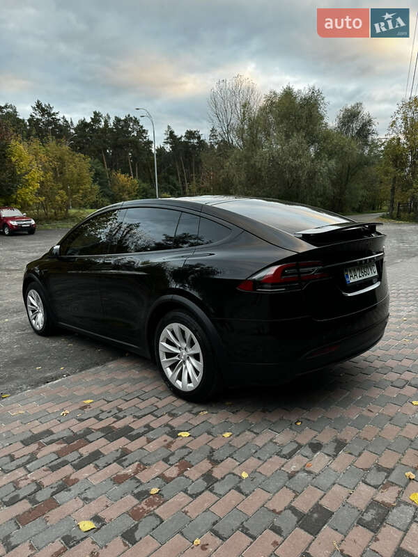 Позашляховик / Кросовер Tesla Model X 2020 в Києві
