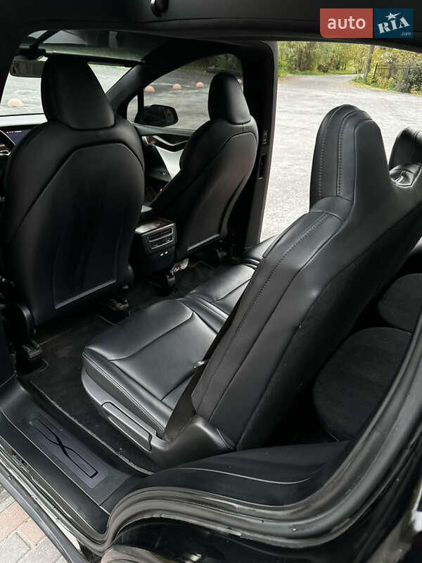 Позашляховик / Кросовер Tesla Model X 2020 в Києві