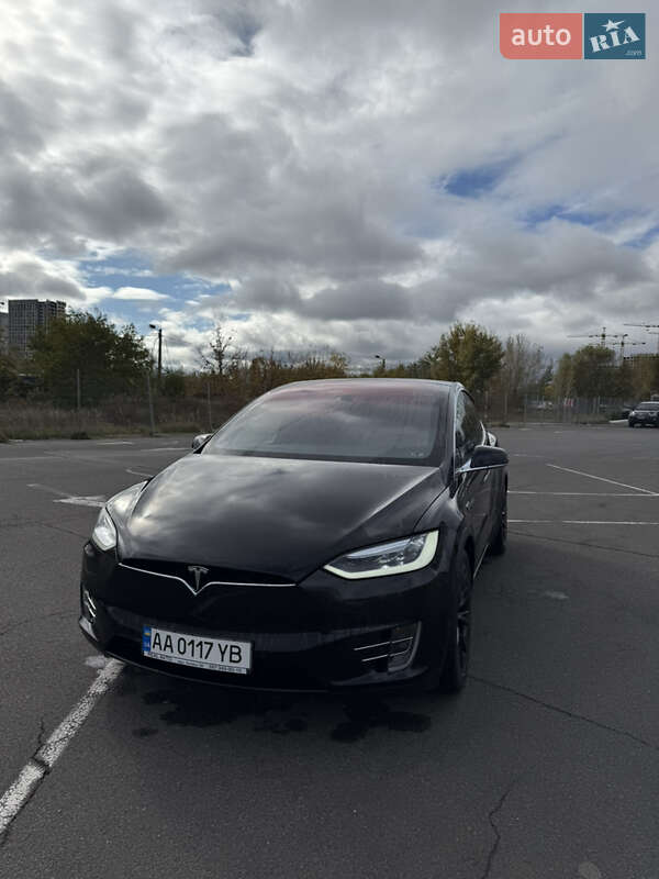 Внедорожник / Кроссовер Tesla Model X 2016 в Киеве фото 10 Внедорожник / Кроссовер Tesla Model X 2016 в Киеве