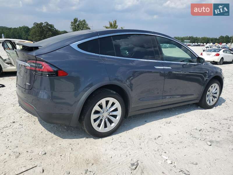 Внедорожник / Кроссовер Tesla Model X 2017 в Полтаве